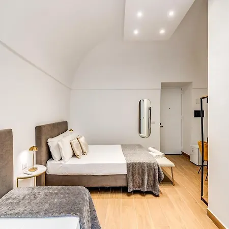 Гостевой дом Domus Partenopea 4*