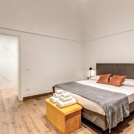 Гостевой дом Domus Partenopea 4*