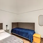 Domus Partenopea Gæstehus 4*