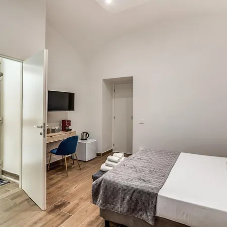 بيت ضيافة Domus Partenopea نابولي