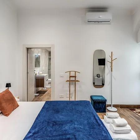 بيت ضيافة Domus Partenopea نابولي