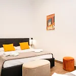 Domus Partenopea 4*