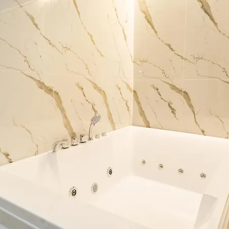 Domus Partenopea 4* Nápoly