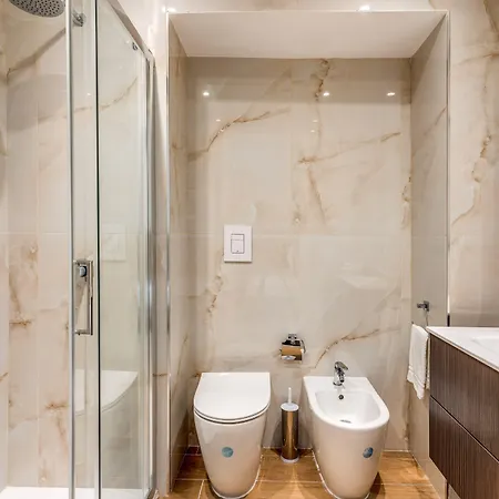 Domus Partenopea Gæstehus 4*