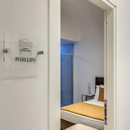 Domus Partenopea 3* Nápoles