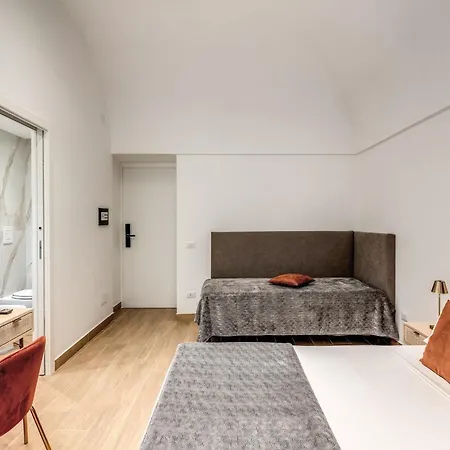 Domus Partenopea Maison d'hôtes 4*