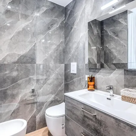 Domus Partenopea 4*